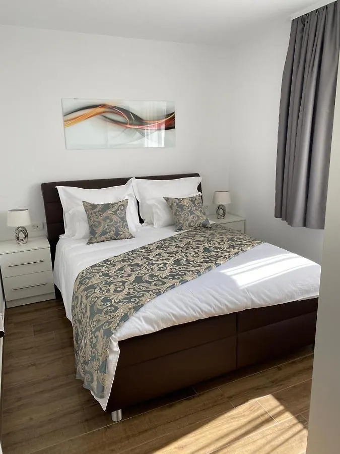 Holiday Luxury Resort Sundance Trogir Kroatien